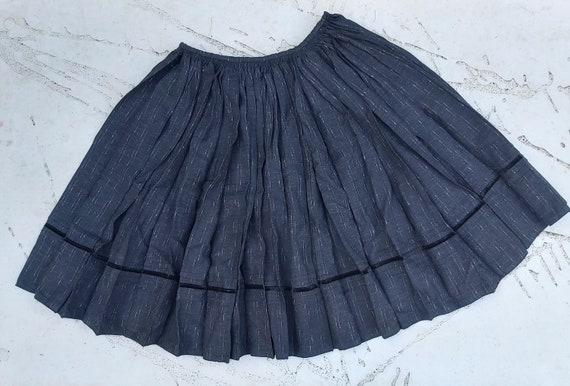 Richly pleated black color vintage Hungarian auth… - image 9