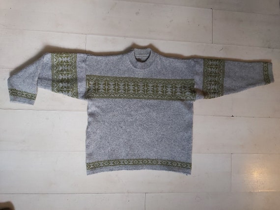 Pastel grey and green warm Norwegian style winter… - image 6