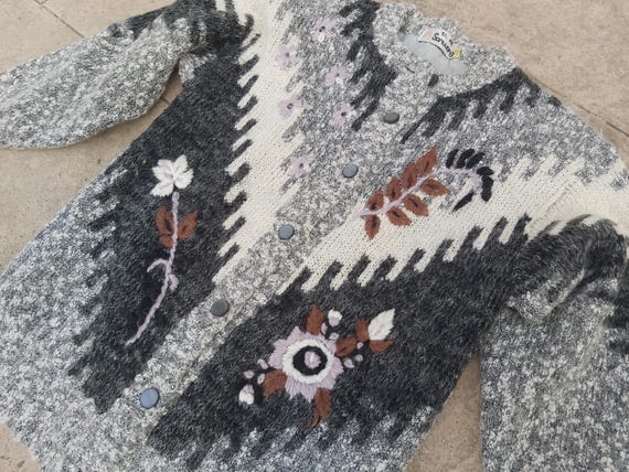 Vintage Mohair Wool Blend Textured Knitted Cardigan Lovely Vintage Mohair Wool Blend Textured Knitted Cardigan Lovely