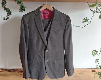 Pakkend Amsterdam taylor made 100% wool men's suit 3 pieces size size S / EU 46 or boys' slim fit