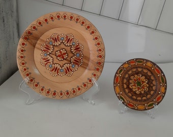 Two vintage wooden pyrographed plates. Vintage hand painted wooden plates. Wall decor, farmhouse accent.