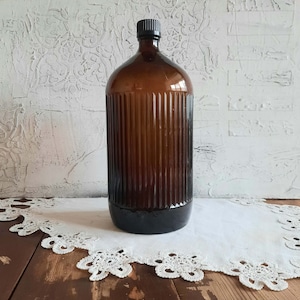 Vintage Amber Glass Ribbed Apothecary Bottle, Large Apothecary Potion Bottle, Medicine  Glass Brown Bottle, Antique Medicine Bottle With Lid