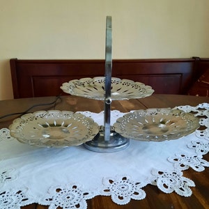 Vintage Three Tier Folding Cake Stand Candy Cookie. Metal Tiered Cake Plate. Three Tier Cupcake Tray. Foldable Macaron Cupcake Plate