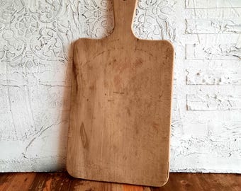 Antique wooden bread board, rustic kitchen decor, vintage wooden cutting board, rustic farmhouse decor, retro wooden board, gift.