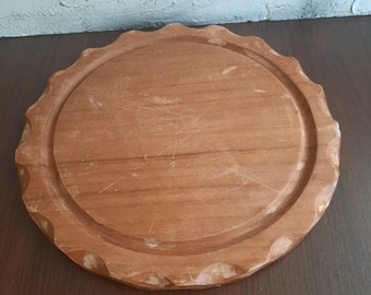 Vintage round wooden cutting board. Cutting board with chute - channel for liquids.