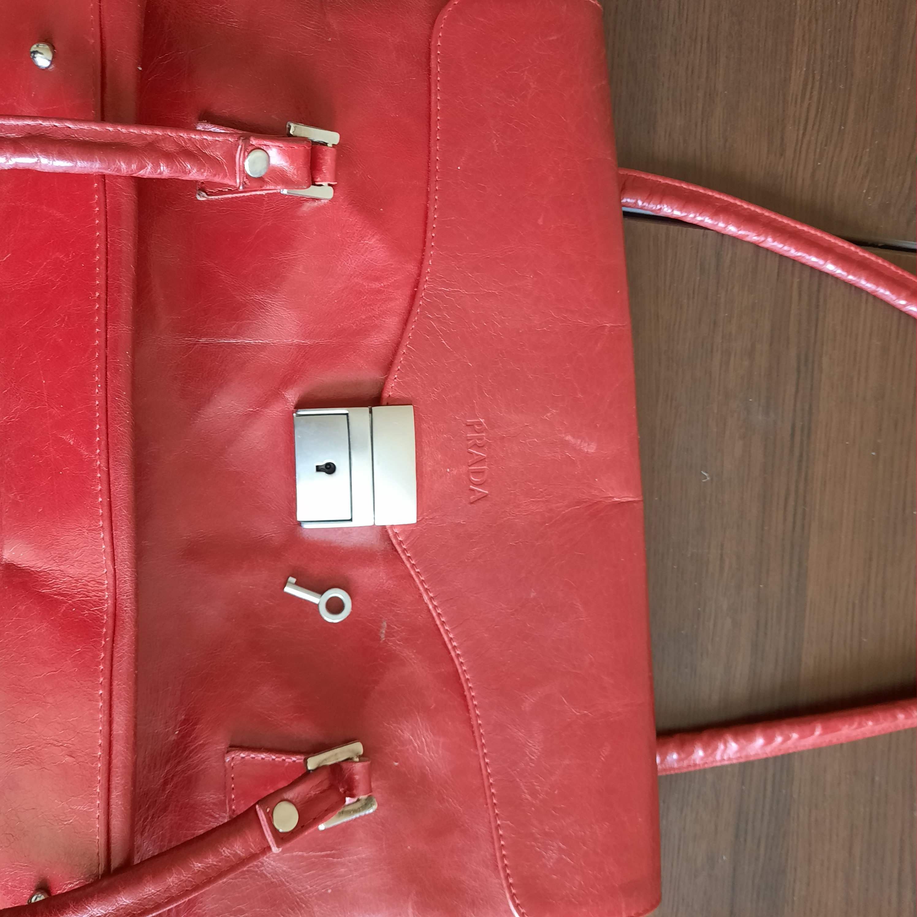 ヴィンテージレッドレザーショルダーバッグ - プラダスタイル - Etsy 日本
