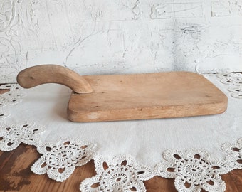Vintage rustic cutting board, old wooden bread board, rural chopping block, rustic kitchen decor, Bread Board