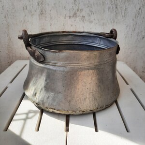 Vintage Forged Copper Cauldron, Handmade Copper Cauldron, Rustic Kitchenware, Farmhouse Decor, Flower Pot Decor