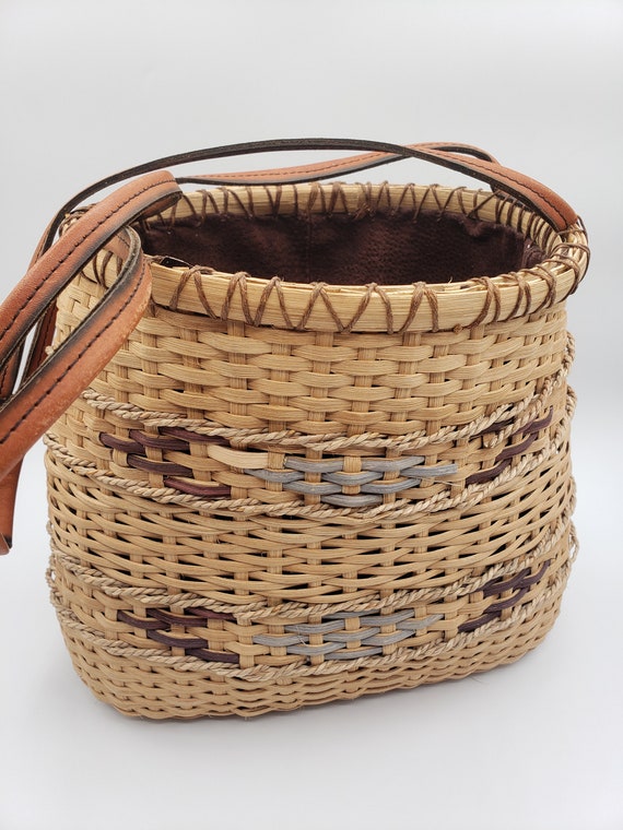 Vintage Woven Rattan Wicker Straw Basket Purse Bu… - image 2