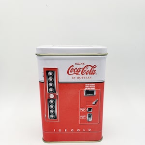 Vintage Coca Cola Tin Coke Bottle Vending Machine &quot;Ice Cold&quot; 1996 Tin Box Co 5&quot;. Delightful tin made to look like a retro Coke bottle vend
