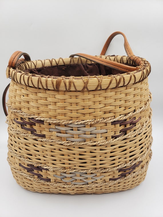 Vintage Woven Rattan Wicker Straw Basket Purse Bu… - image 4