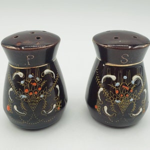 Japanese Moriage REDWARE Salt Pepper Shakers with Stoppers Vintage 1960s Painted. These stand 3" tall and 2" wide. Light wear of gold paint