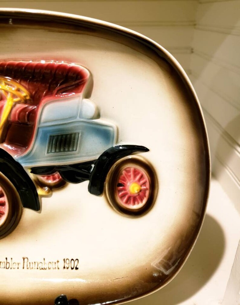 Vintage Ceramic Nash Rambler Runabout 1902 Decorative Wall Plate Collectible. This handsome plate measures 10 wide, 7.5 long, 1.5 high. image 4