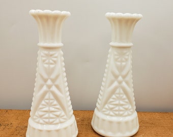 Vintage Milk Glass Bud Vases 6” Anchor Hocking 1960's Stars & Bars Grannycore. This sweet pair of vases measure 6" tall, 1.5" diameter