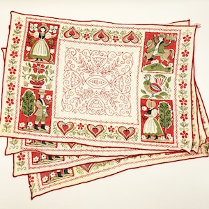 Pennsylvania Dutch Linen Placemats Rooster Hearts Woman Farmhouse Vintage (4). This delightful set is rare. Features 4 beige placemats with