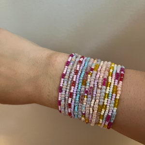 beaded bracelets - friendship bracelets - colorful bracelets - seed bead bracelets - colorful jewelry - trendy jewelry - beaded jewelry