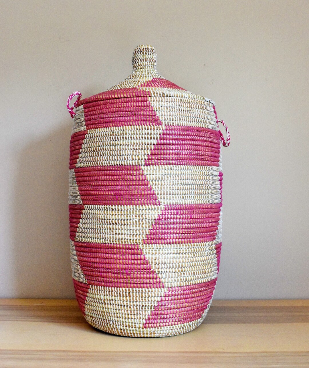African Extralarge Woven Basket With Lid, Senegal Laundry Basket/hamper, Storage Basket, 30