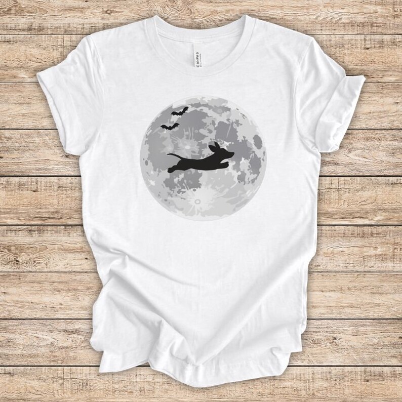 Dachshund Shirt | Flying Wiener Dog | Great Halloween Shirt | Happy Halloweenie | Sausage Dog Shirt | Great Gift for Dachshund Lovers White