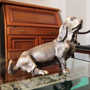 Basset Hound Dog Bronze Figure Statuette Sculpture Statue Figurine Bronze Handmade Miniature 105