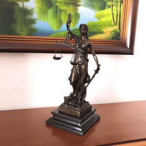 Justitia Femida bronze figure statuette sculpture statue figurine bronze marble handmade miniature 273