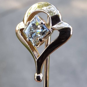 10k 0.26ct Brilliant Princess Cut Diamond - Stick Pin