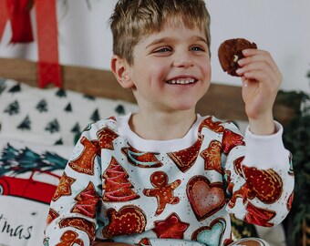Matching Family Christmas Sweater & Kids Gingerbread Pajama Set – Cozy Holiday Loungewear for Festive Mornings and Christmas Photos