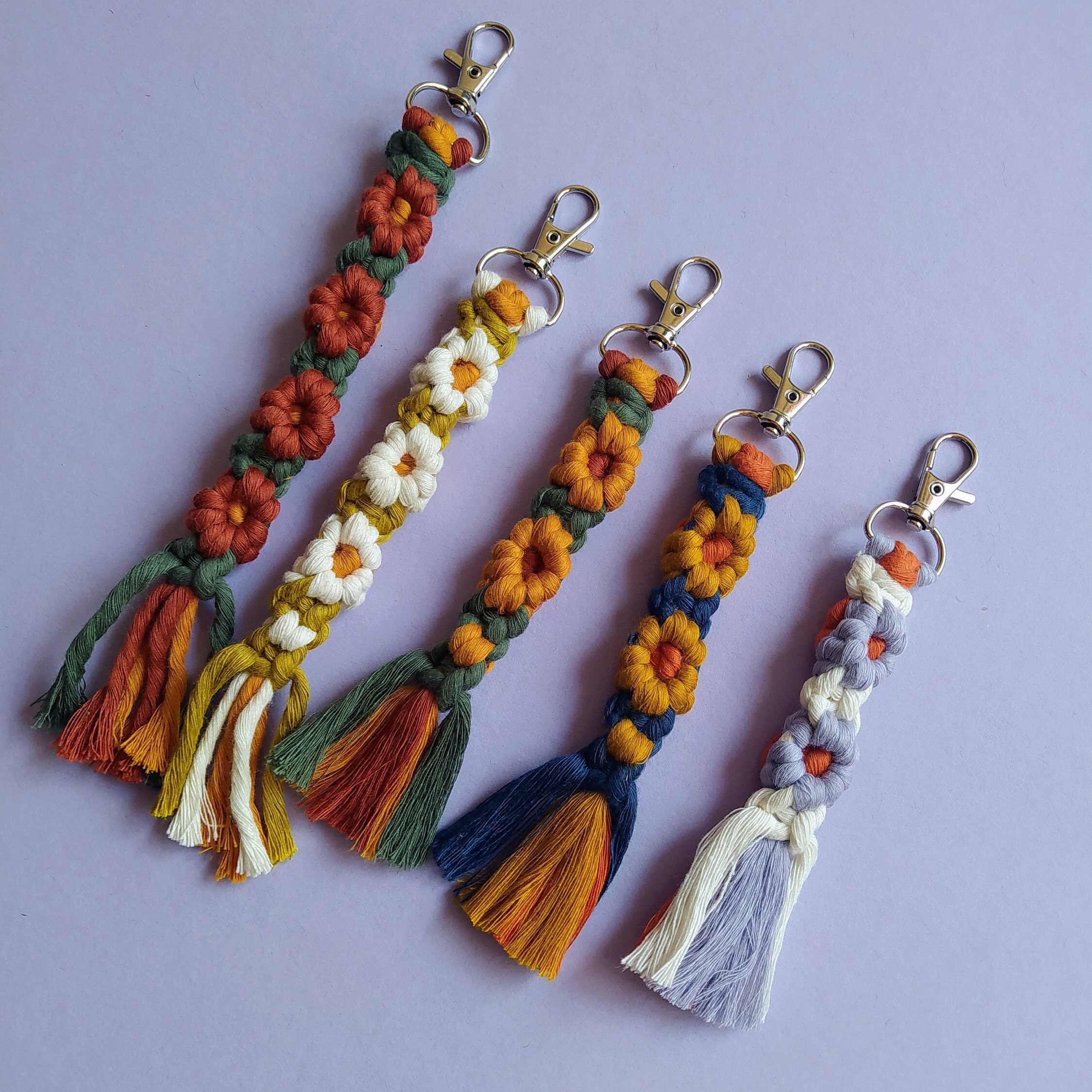 小物 deci//Carabiner Macrame Keychain DECI -Carabiner Macrame Keychain- OVY - メルカリ