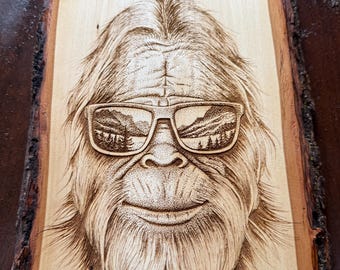 Sasquatch Lives Here – Live Edge Wall Art | Engraved Bigfoot Art | Laser Engraved Original Art,  PNW Decor | Bigfoot Forest Folklore