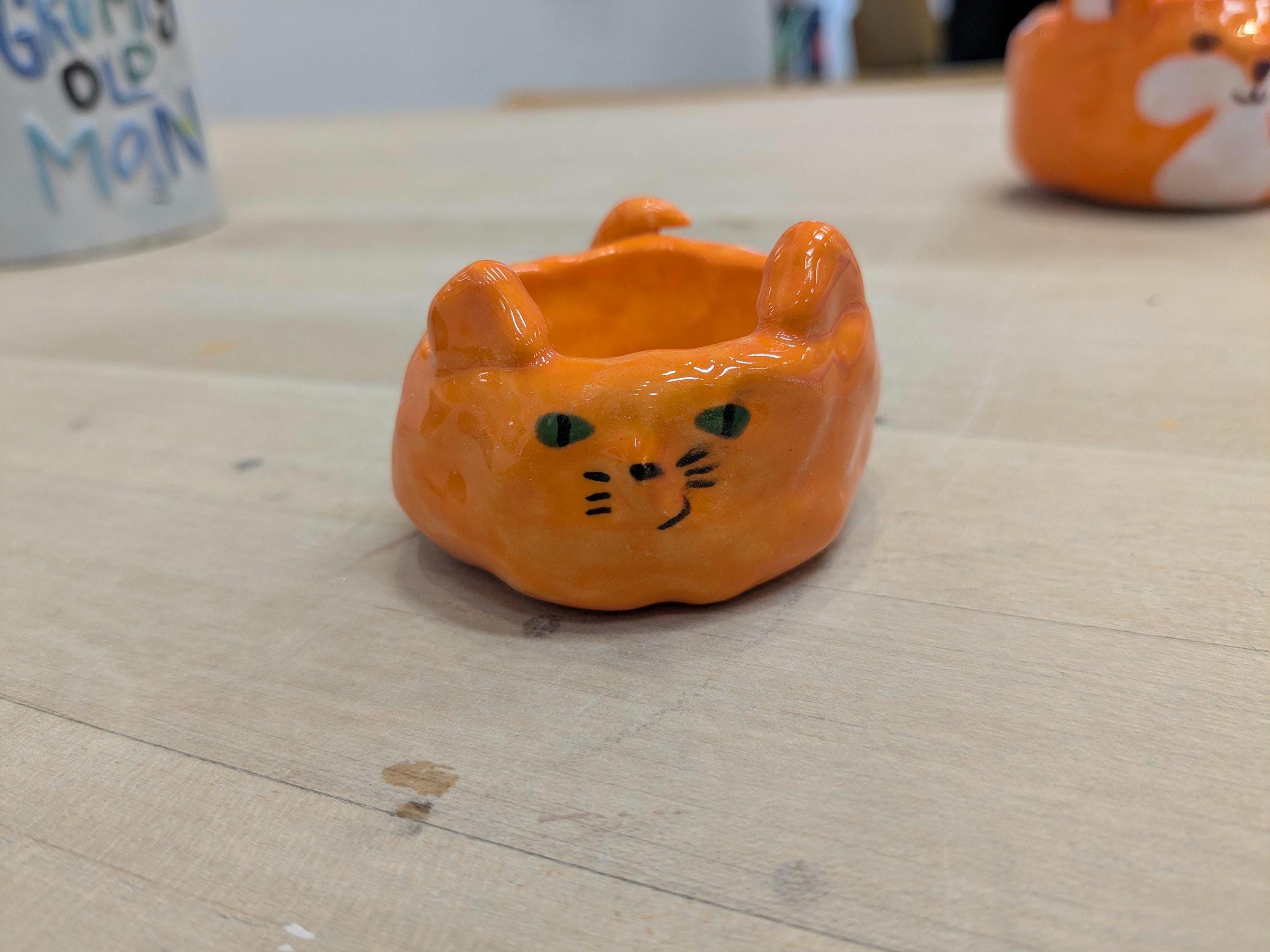 陶器の猫の小物入れ - Etsy 日本