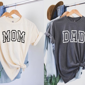 Mom and Dad Comfort Colors Shirt, Mama Shirt, Dada Shirt, Pregnancy Reveal Shirt, Dad to be, Mom to be, Pregnancy Announcement, Mother's day