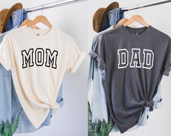 Mom and Dad Comfort Colors Shirt, Mama Shirt, Dada Shirt, Pregnancy Reveal Shirt, Dad to be, Mom to be, Pregnancy Announcement, Mother's day