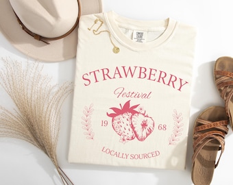 Strawberry Vintage Comfort Colors® Shirt | Cottagecore Strawberry Tee | Summer Fruit Shirt | Strawberry Festival Tee | Retro Gift