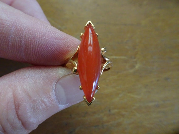 Vintage 70s avon ring Gem