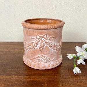 Vintage 80s Napco White Washed Embossed Terracotta Cache Pot Planter: Italian Floral Festonato Motif