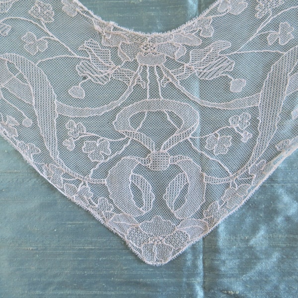 LACE COLLECTION