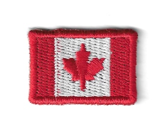 Naszywka z miniaturową flagą Kanady – haftowany baner narodowy – pamiątka z podróży / naszywka do prasowania