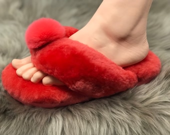 Sheepskin Fluffy Flip-flop with Pong Pong Front