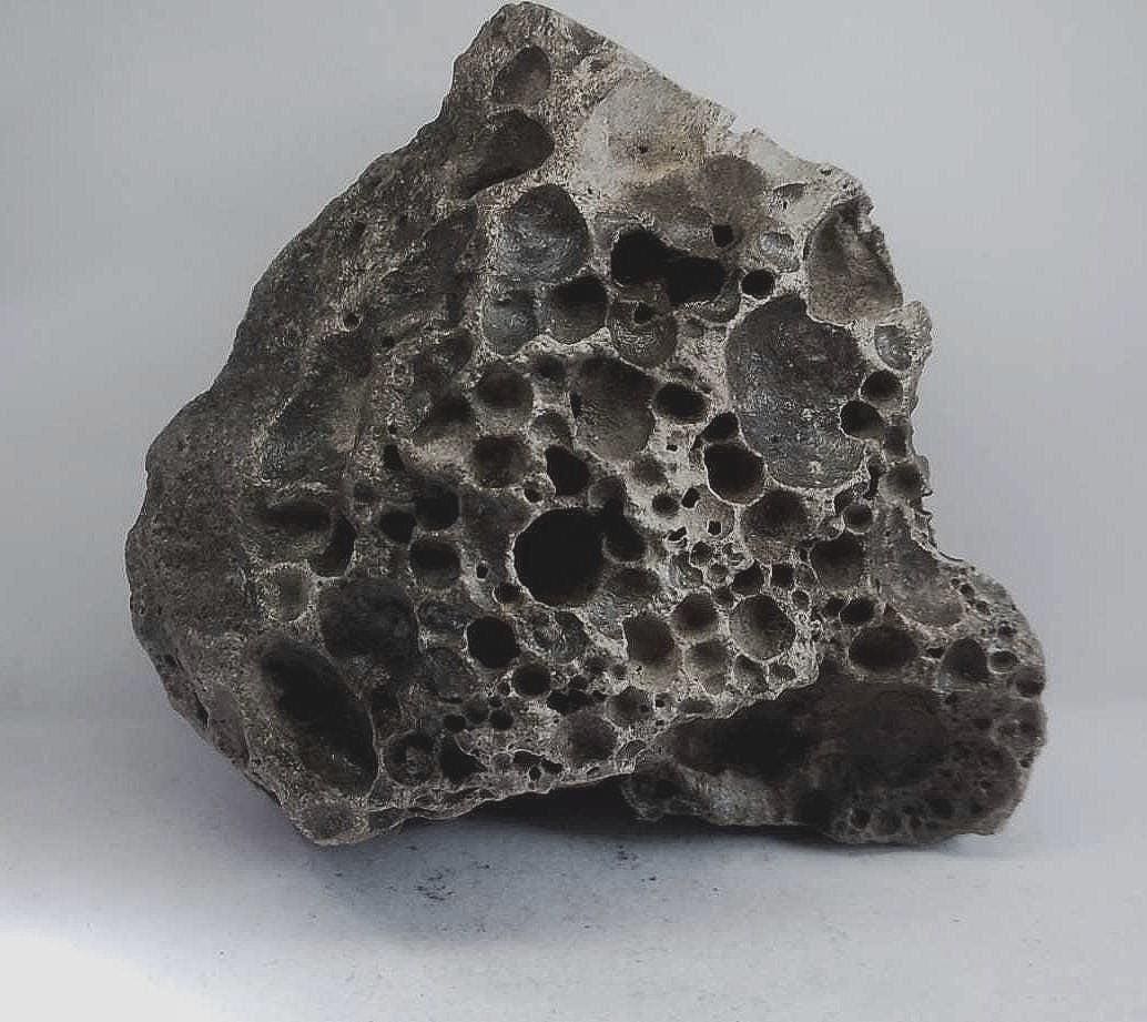 ✳️金鉱石と思われる岩石 ✳️金鉱石と思われる岩石 構造石 | 叙景 jokei