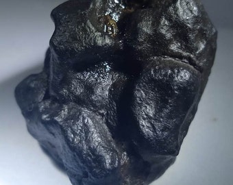 Magnificent unclassified achondrite meteorite / 15.05 g