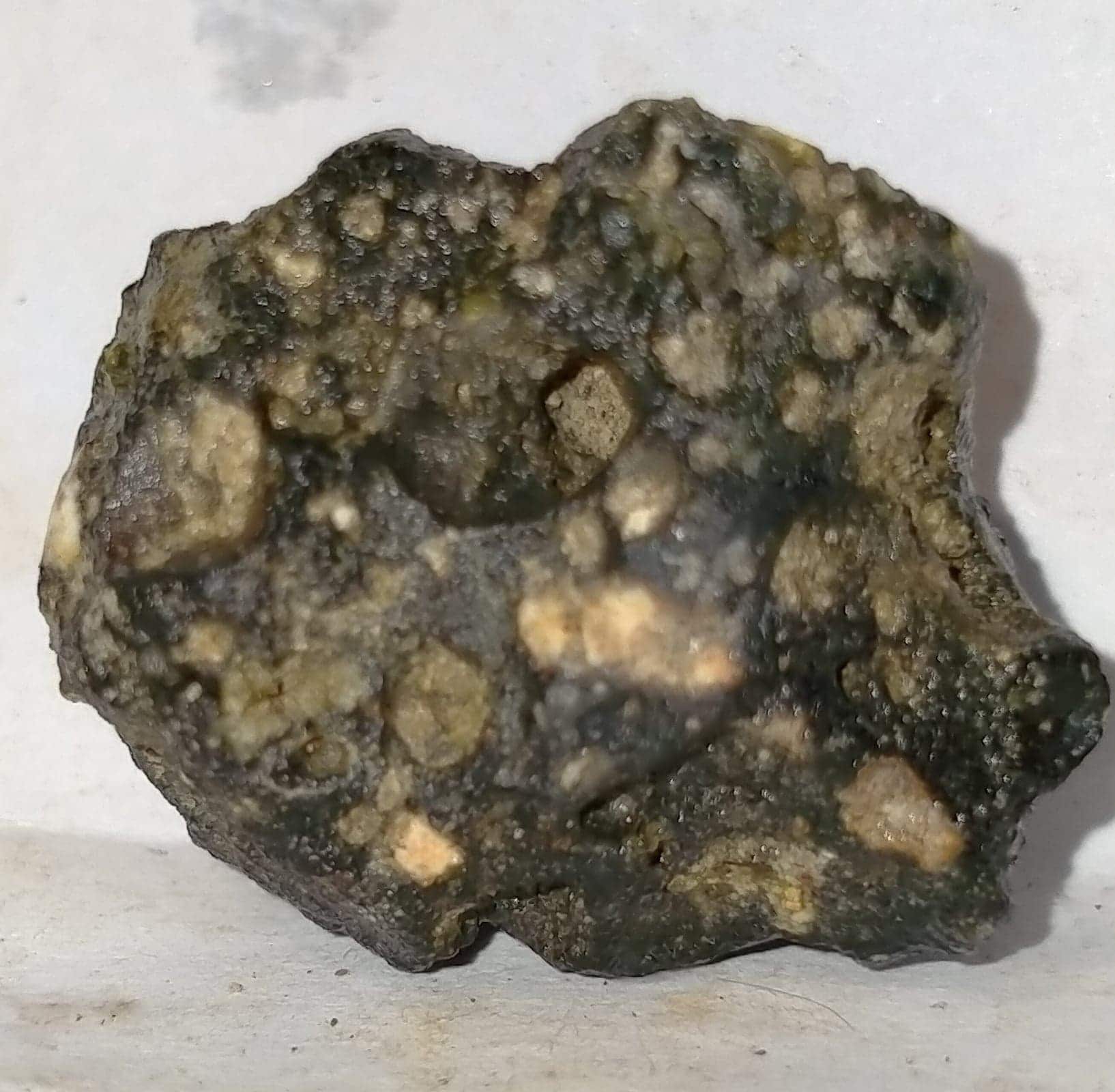 Météorite Impactite Lunaire Brèche Kreep Basalte 5, 45 Gr