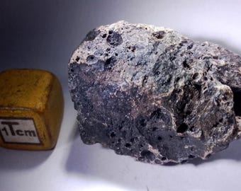 素晴らしい月の隕石、衝撃の大きい衝突で溶けた角礫岩 / 6.60 g - Etsy