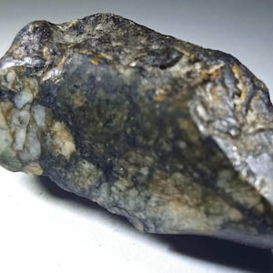 Superb unclassified achondrite meteorite / 5.01 g