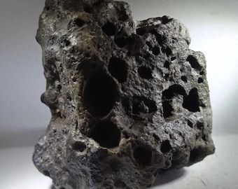 Meteorite achondrite Lunar vesicular basalt rich in ilmenite / 21.59 g