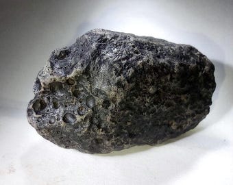 素晴らしい月の隕石、衝撃の大きい衝突で溶けた角礫岩 / 6.60 g - Etsy