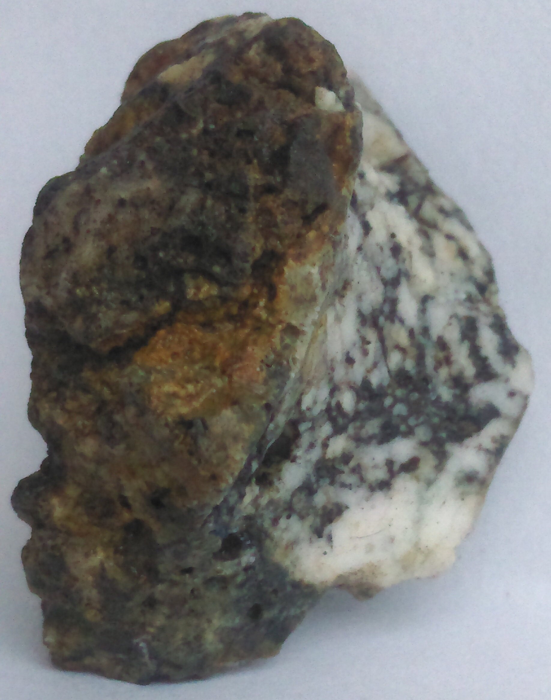 Météorite Lunaire Silicates Polymorphes /Granite 7, 63 Gr