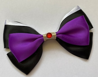 Evil Queen inspired hair bow for dress up and cosplay - Disney Villain themed