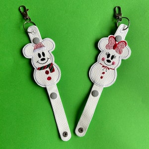 Christmas Snowmice inspired - Single ear holder, perfect for clipping onto bags and taking to parks. Disney themed