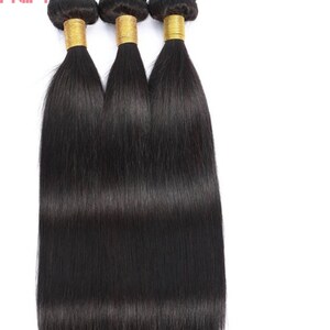 Puede incluir: Tres paquetes de extensiones de cabello humano liso negro. El cabello es liso y sedoso, con un brillo natural. Los paquetes est&aacute;n atados con bandas el&aacute;sticas doradas.