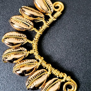 Handmade cowrie earcuff - gold