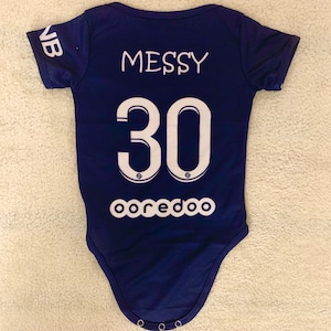 Lionel Messi “Messy” Paris Saint-Germain baby jersey onesie 9mo.   The perfect gift for that messy little bundle of joy.